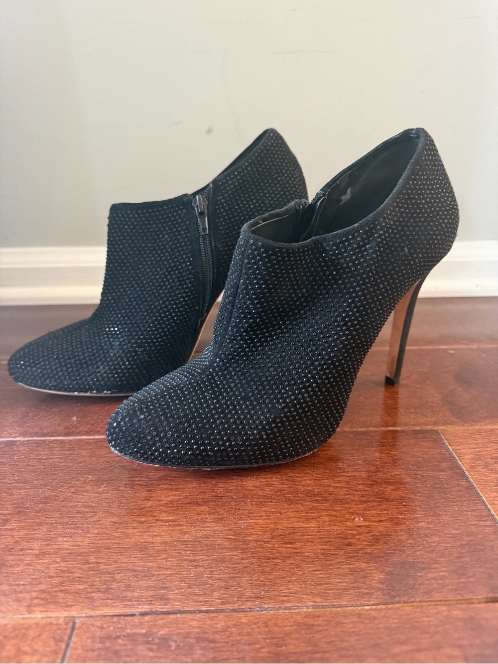 Saks Fifth Avenue Black Label Black Rhinestone Ankle Bootie size 10